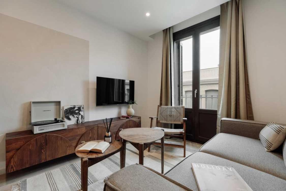 Apartment Luxury 2br Born Area *